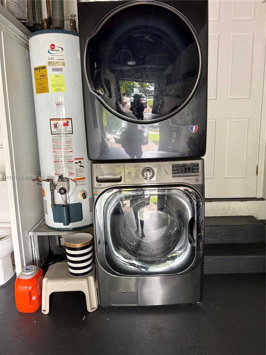 Small Image of 203 NORTH EAST 86TH ST, El Portal Number 20