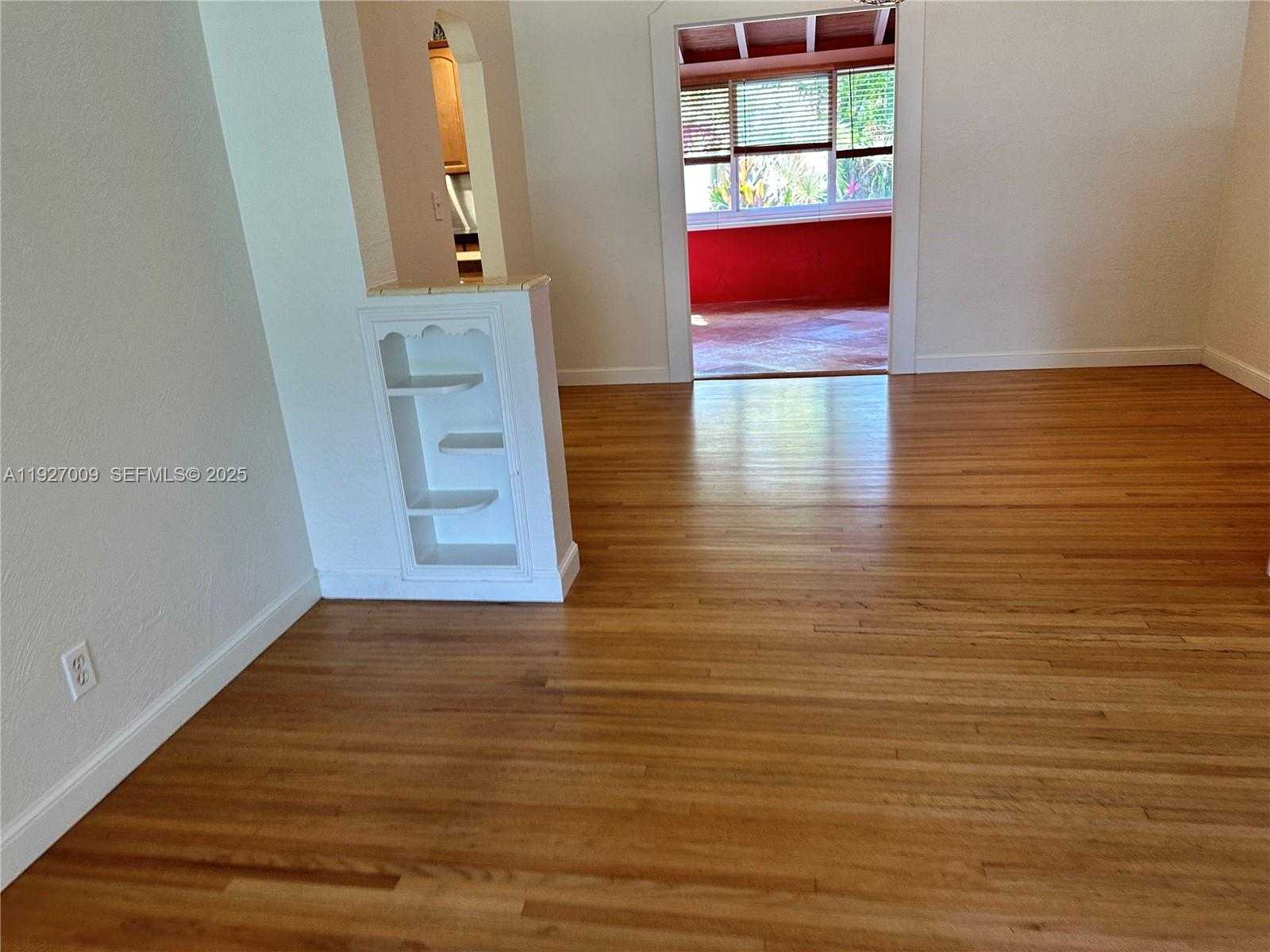 Small Image of 203 NORTH EAST 86TH ST, El Portal Number 8