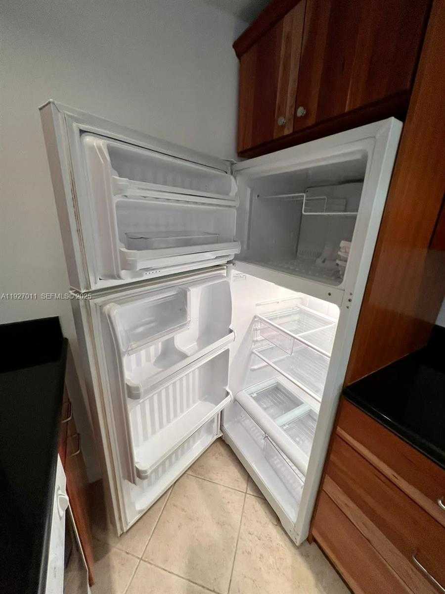 Small Image of 2201 BRICKELL AVE #83, Miami Number 11