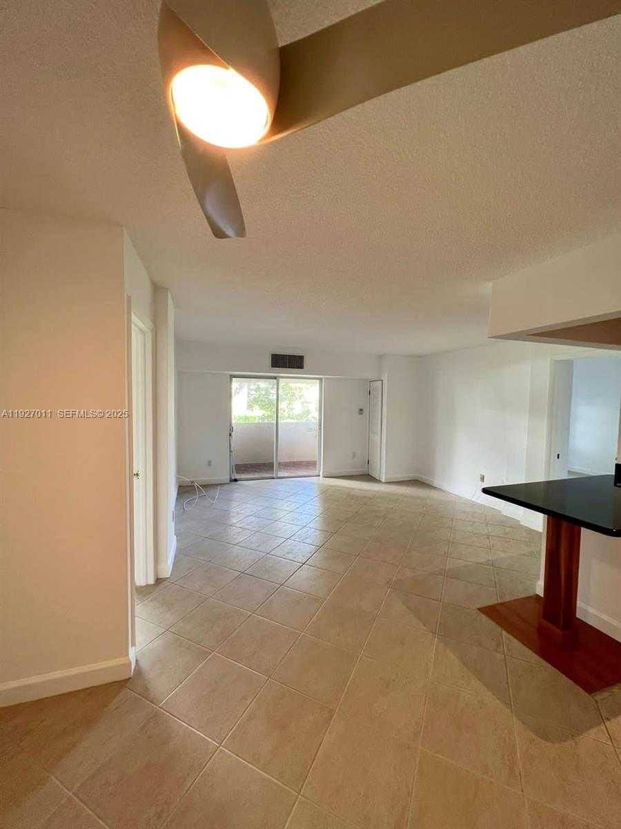 Small Image of 2201 BRICKELL AVE #83, Miami Number 16