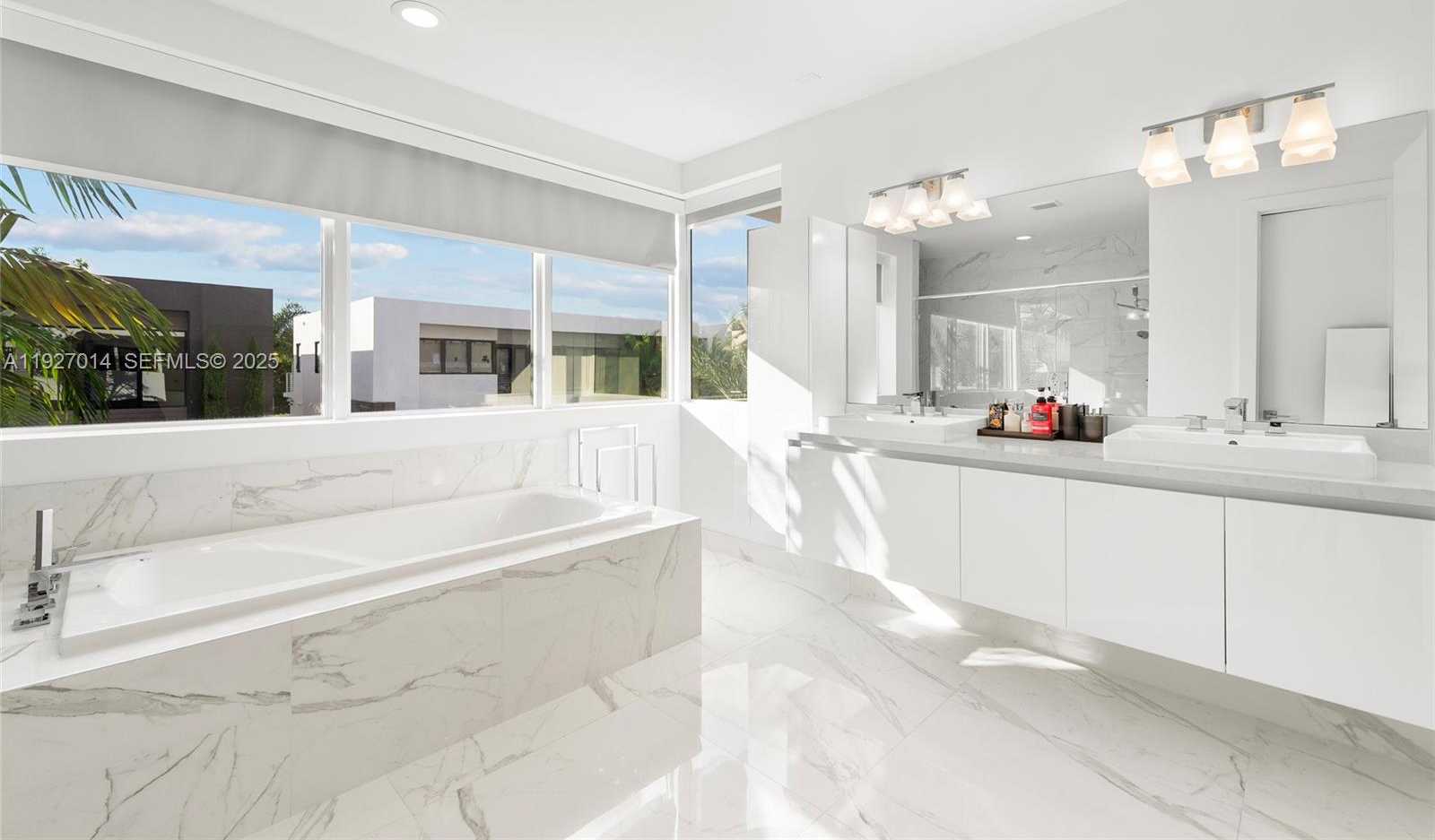 Small Image of 7455 NORTH WEST 103RD PL, Doral Number 26