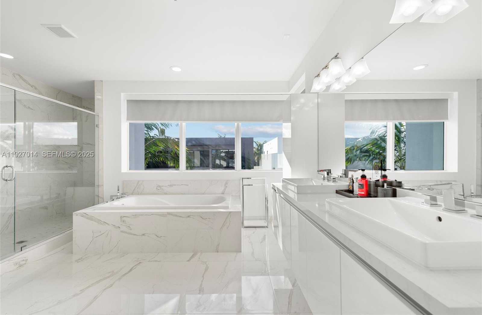 Small Image of 7455 NORTH WEST 103RD PL, Doral Number 27