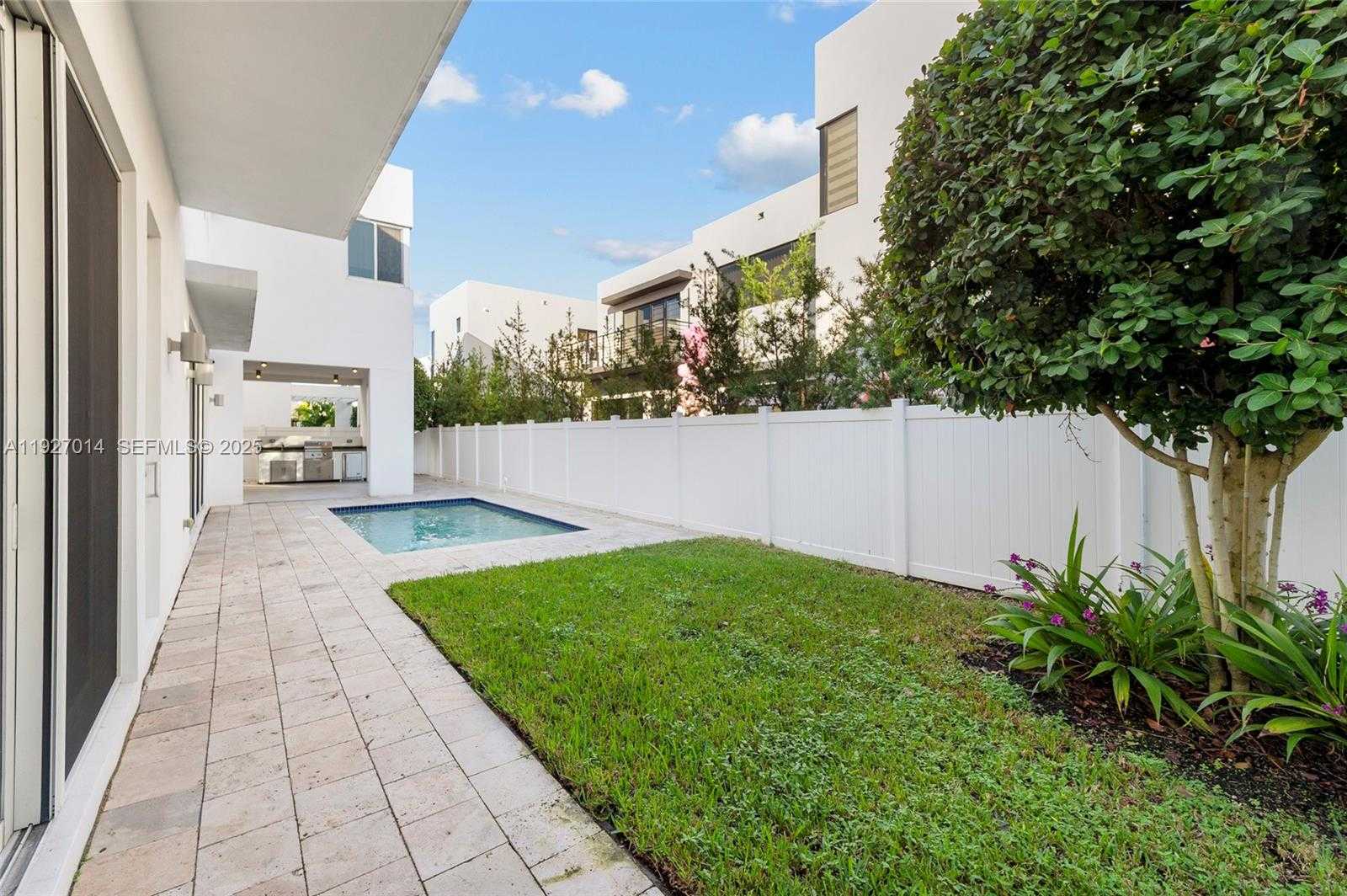 Small Image of 7455 NORTH WEST 103RD PL, Doral Number 35