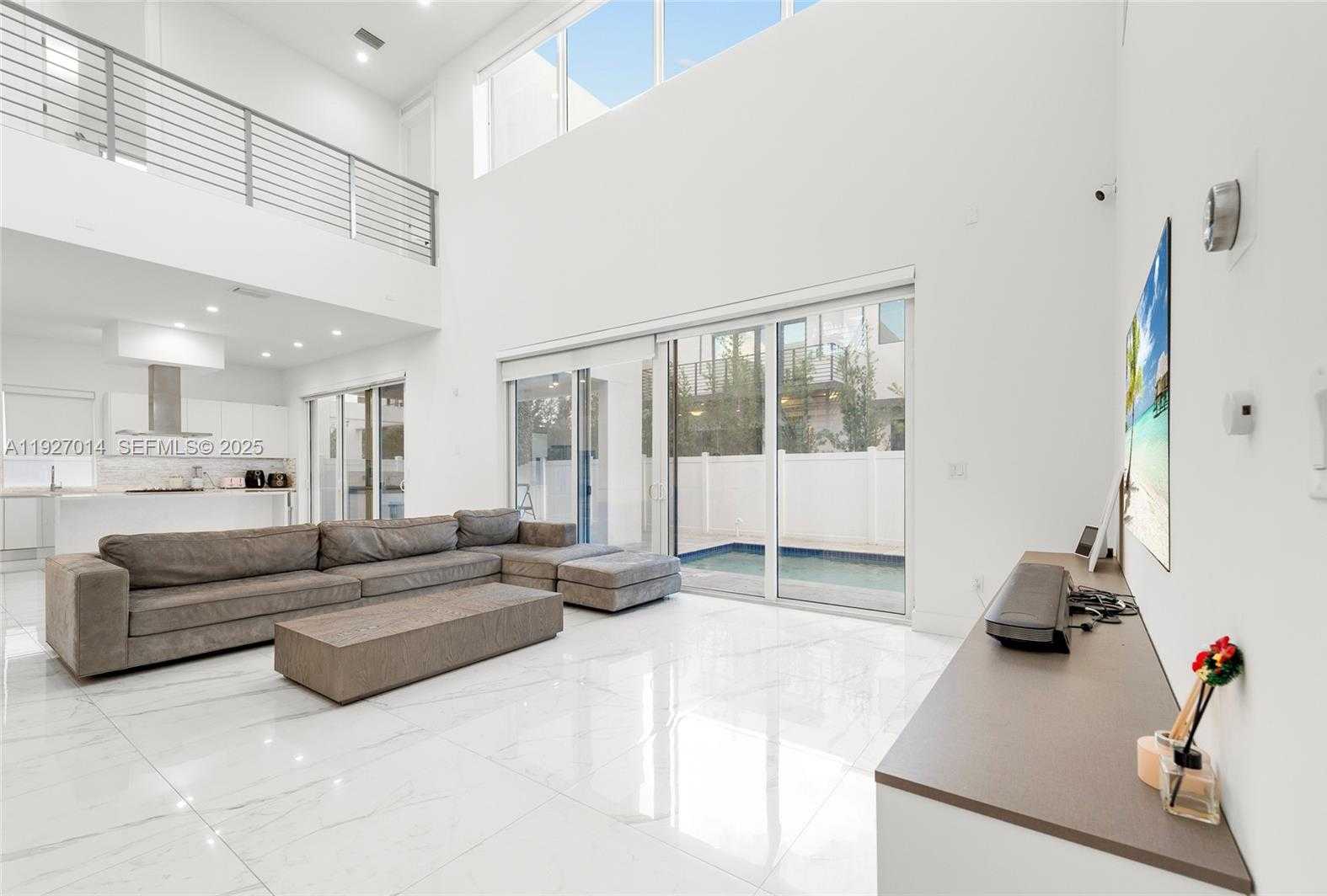 Small Image of 7455 NORTH WEST 103RD PL, Doral Number 4