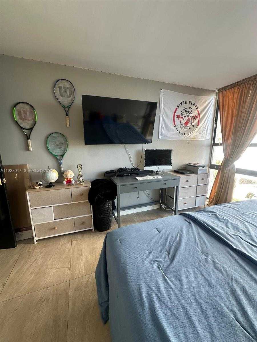 Small Image of 600 NORTH EAST 36TH ST #701, Miami Number 6