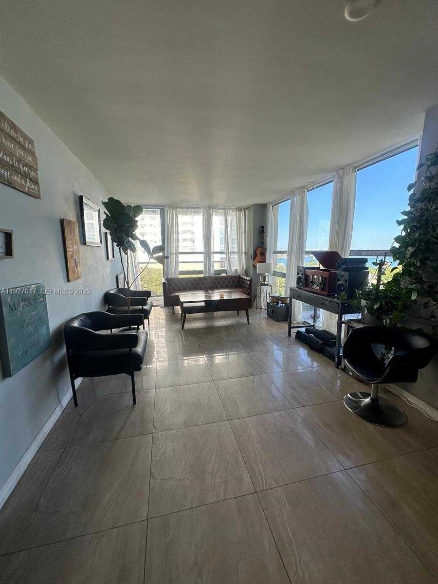 Small Image of 600 NORTH EAST 36TH ST #701, Miami Number 9