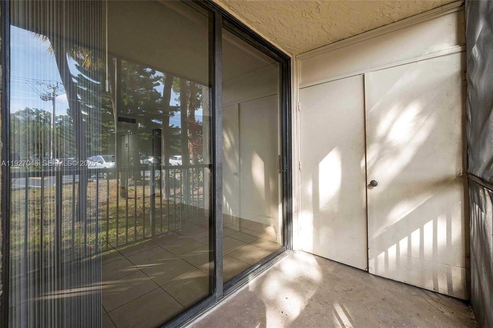 Small Image of 14421 NORTH KENDALL DR #101M, Miami Number 18