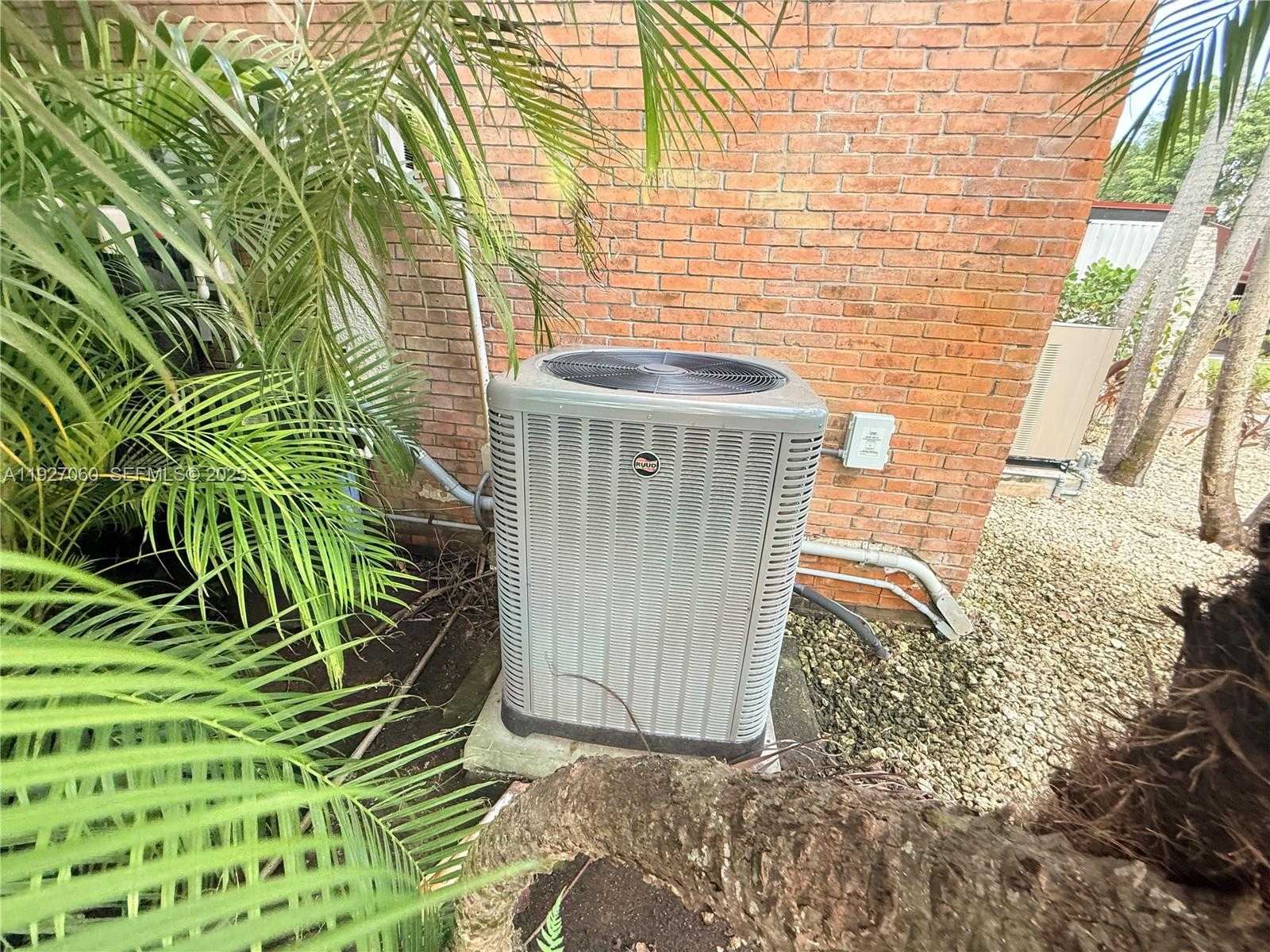 Small Image of 5877 SOUTH WEST 123RD AVE #Main, Miami Number 23