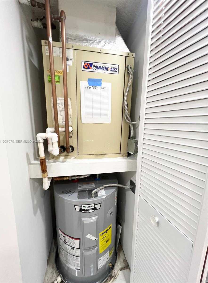 Small Image of 540 BRICKELL KEY DR #214, Miami Number 12