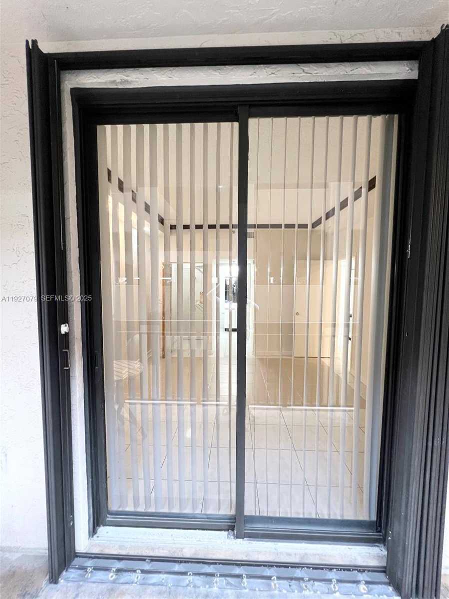 Small Image of 540 BRICKELL KEY DR #214, Miami Number 14