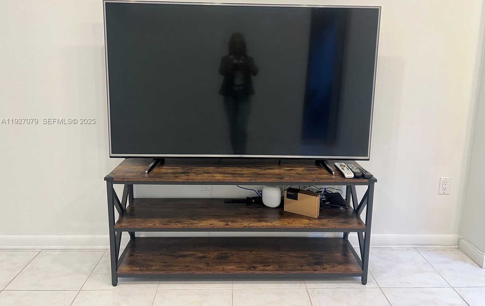 Small Image of 540 BRICKELL KEY DR #214, Miami Number 30