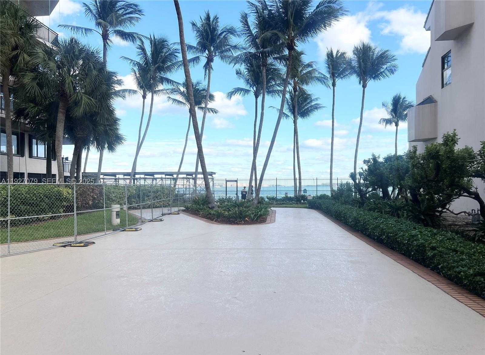 Small Image of 540 BRICKELL KEY DR #214, Miami Number 45