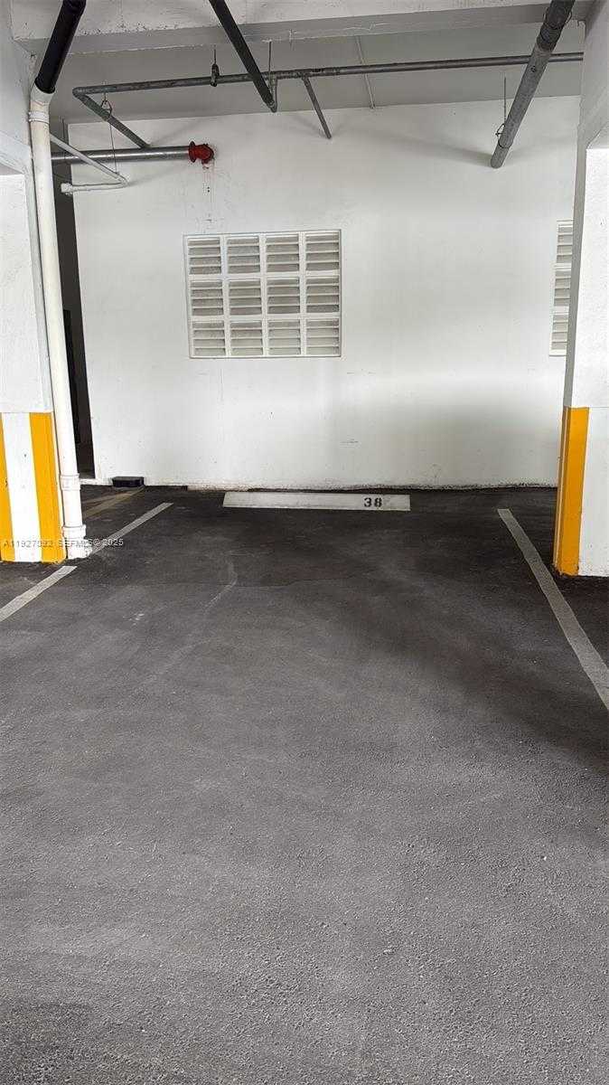 Small Image of 9381 EAST BAY HARBOR DR #402N, Bay Harbor Islands Number 16