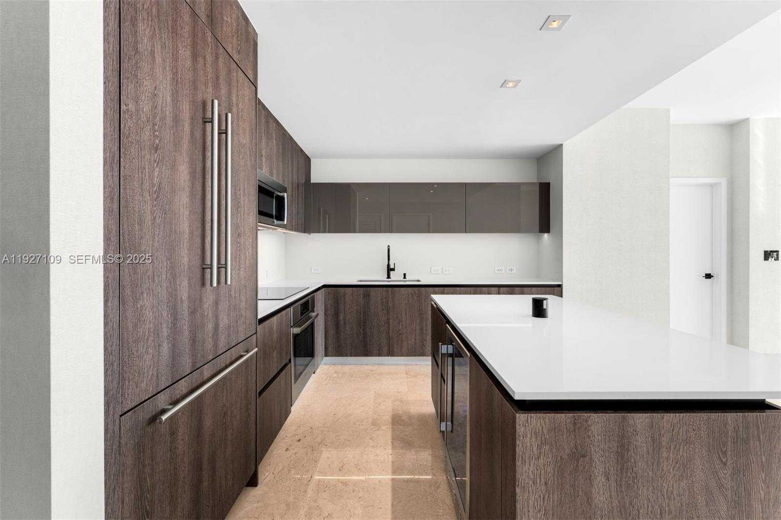 Small Image of 88 SOUTH WEST 7TH ST #3907, Miami Number 2