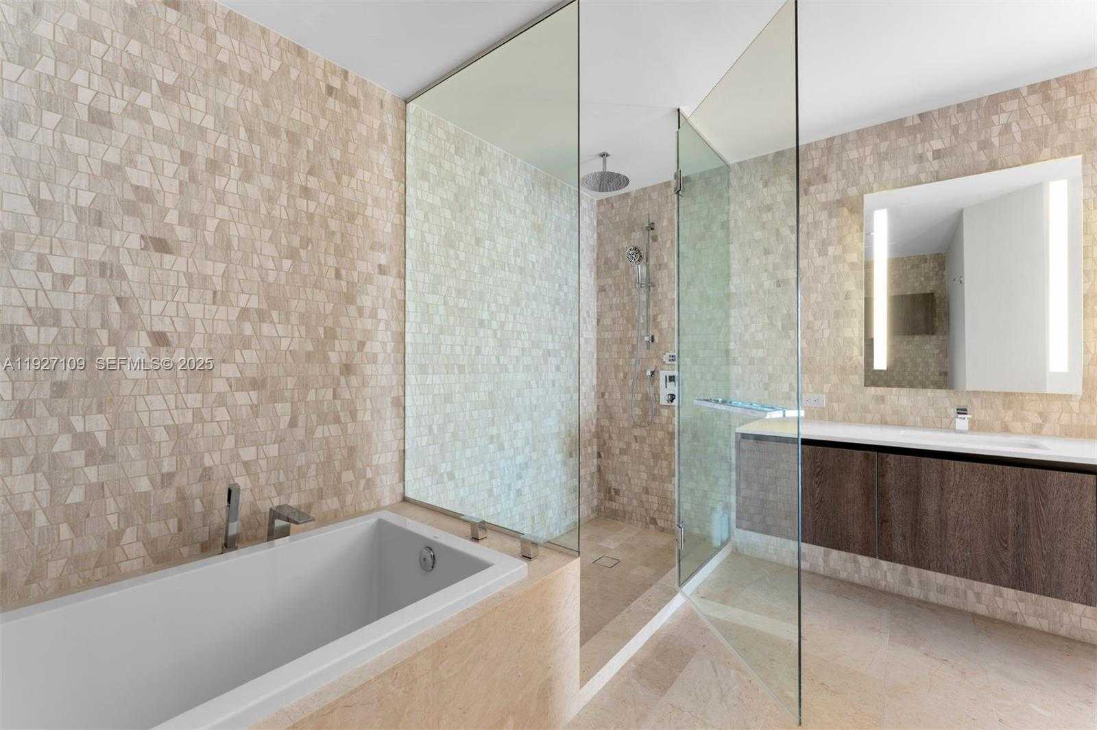 Small Image of 88 SOUTH WEST 7TH ST #3907, Miami Number 24