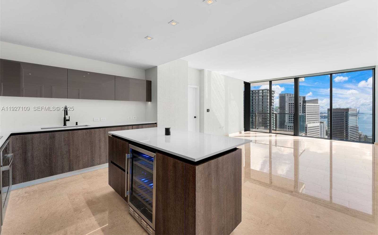 Small Image of 88 SOUTH WEST 7TH ST #3907, Miami Number 3