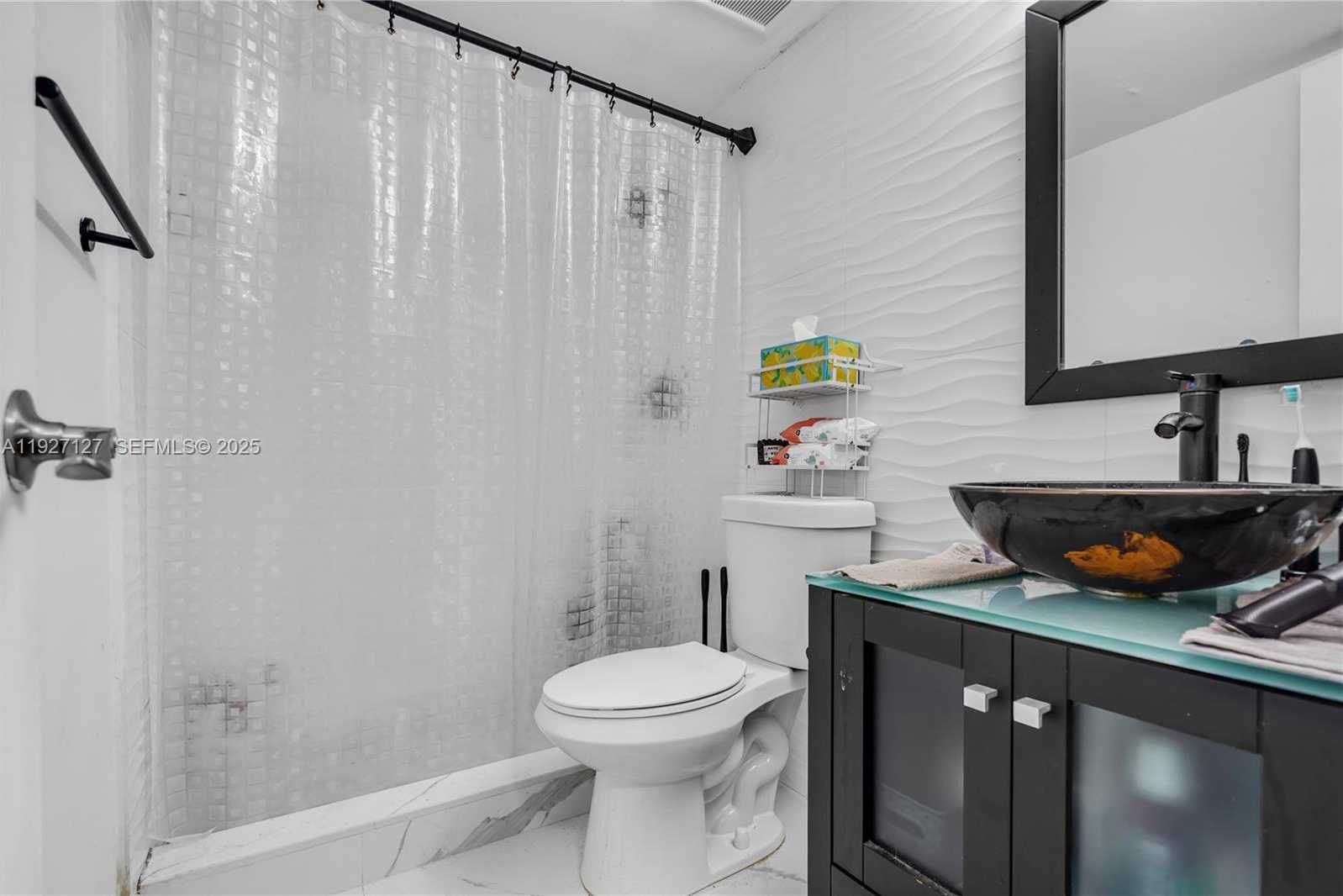 Imagen de Pequeño Objeto