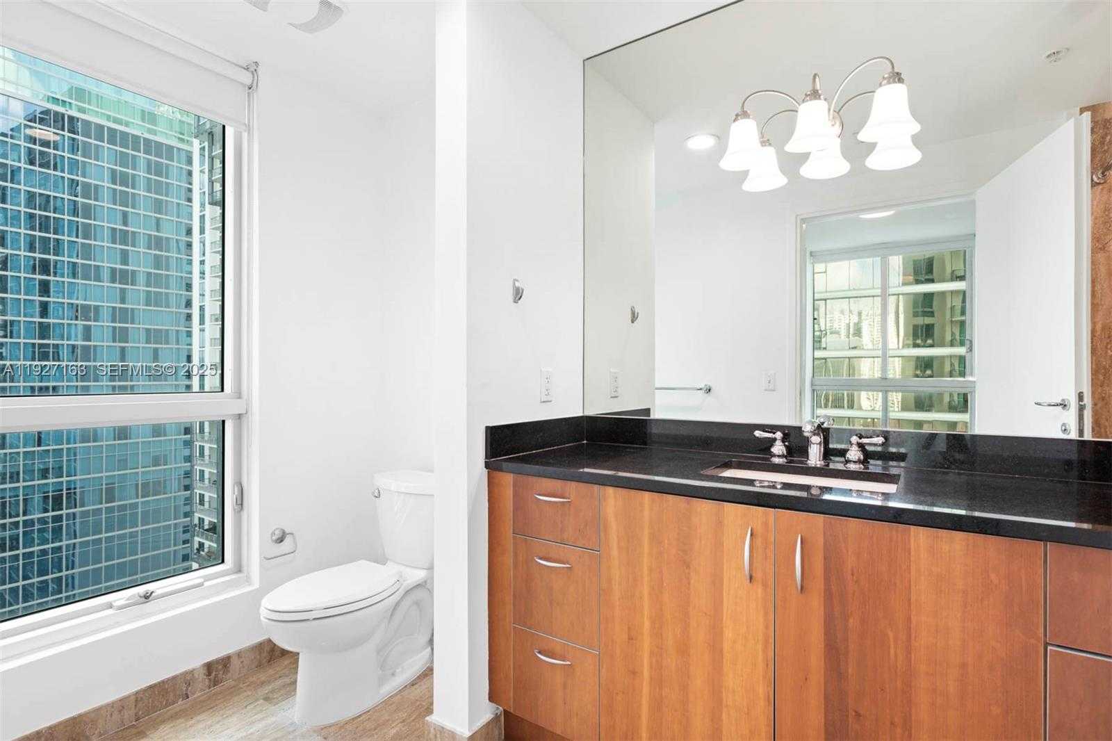 Small Image of 300 SOUTH BISCAYNE BLVD #T-2802, Miami Number 25