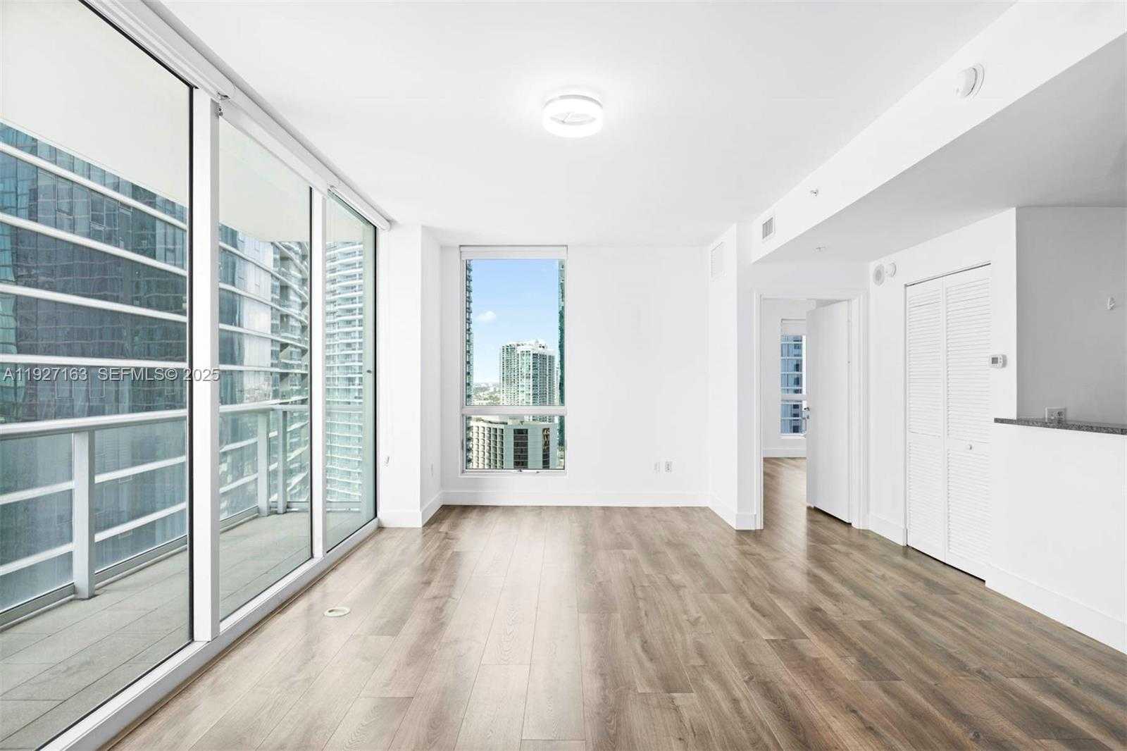 Small Image of 300 SOUTH BISCAYNE BLVD #T-2802, Miami Number 5