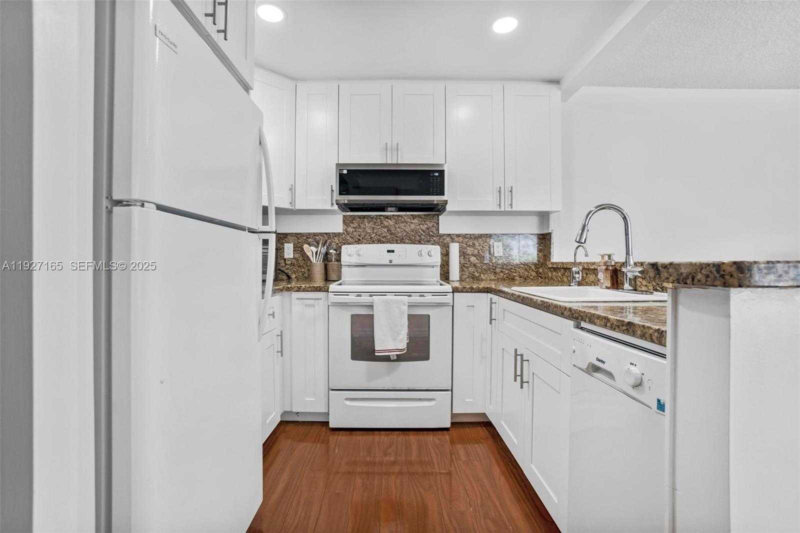 Small Image of 3545 NORTH EAST 167TH ST #208, North Miami Beach Number 10