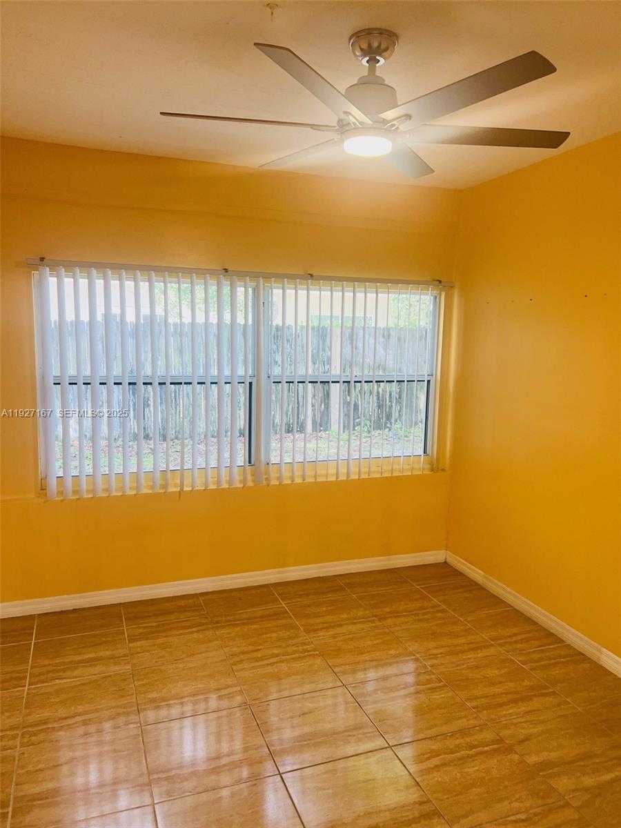 Small Image of 850 SOUTH WEST 50TH TER, Margate Number 12