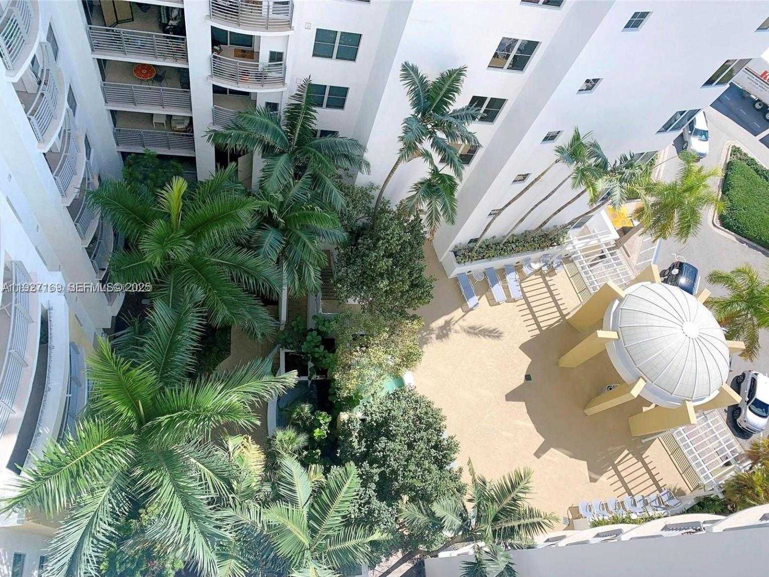 Imagen de Pequeño Objeto