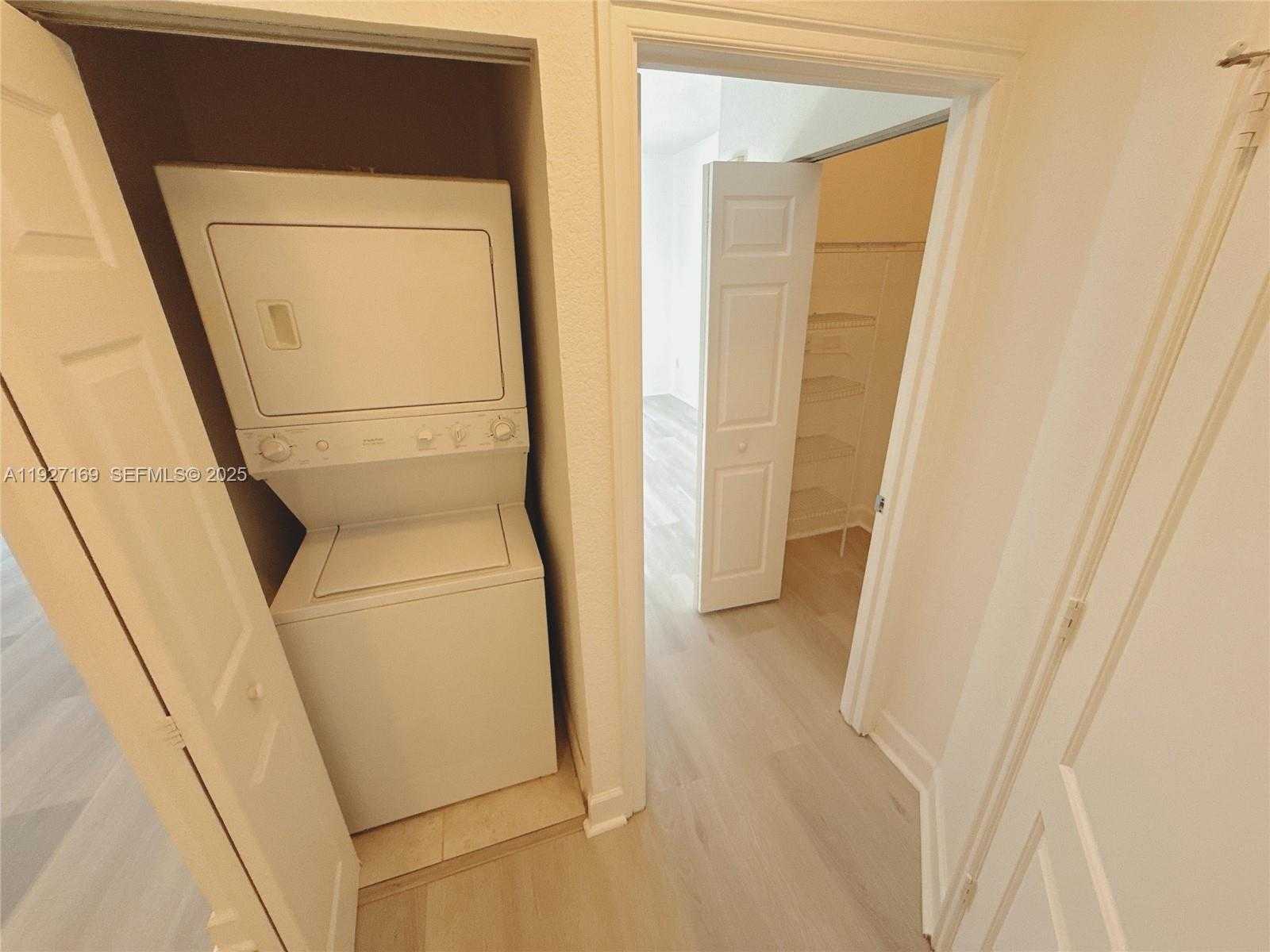 Imagen de Pequeño Objeto