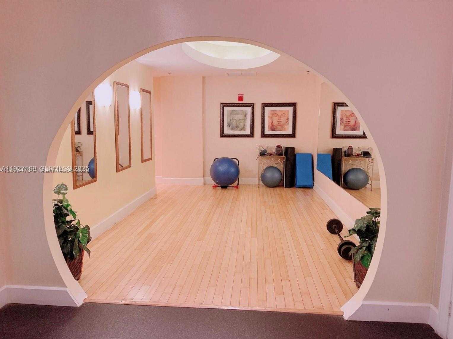 Imagen de Pequeño Objeto