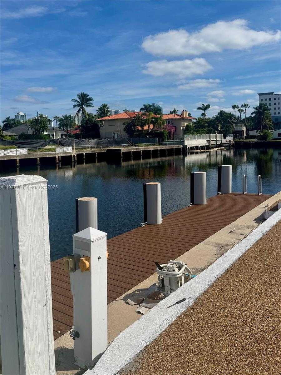 Small Image of 16453 NORTH EAST 33RD AVE #0000, North Miami Beach Number 22