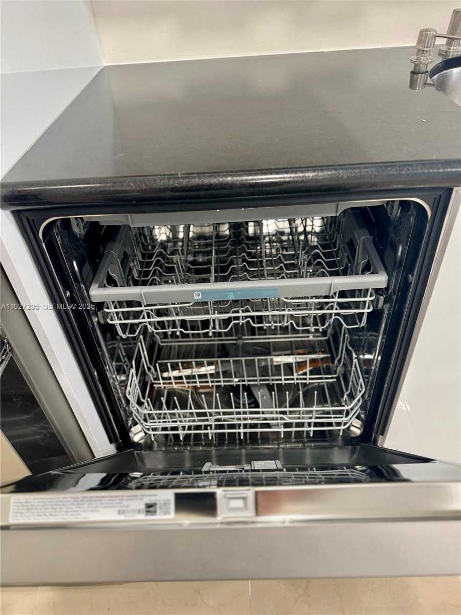 Small Image of 16453 NORTH EAST 33RD AVE #0000, North Miami Beach Number 27