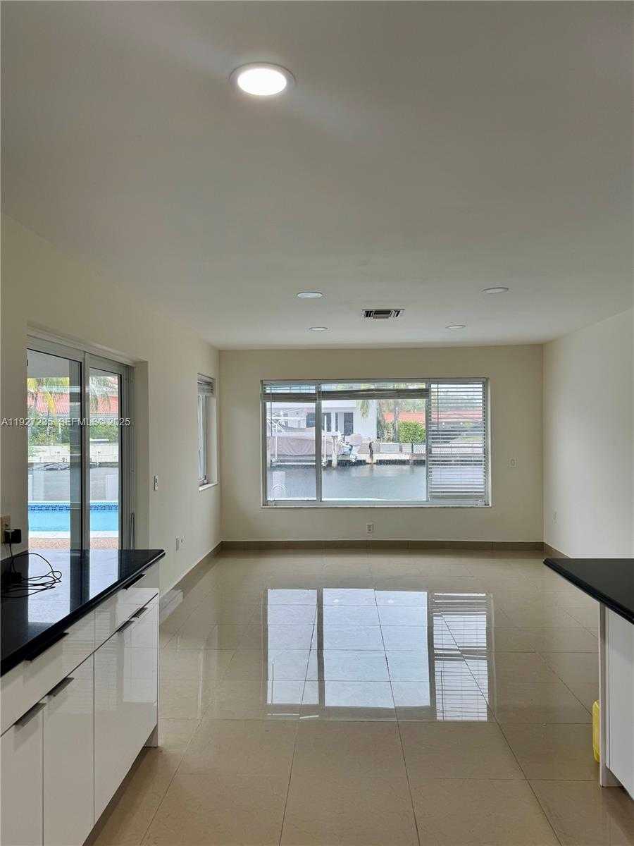 Small Image of 16453 NORTH EAST 33RD AVE #0000, North Miami Beach Number 6