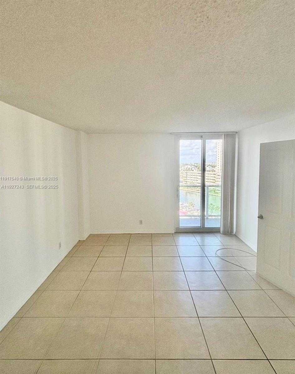 Small Image of 100 BAYVIEW DR #903, Sunny Isles Beach Number 13