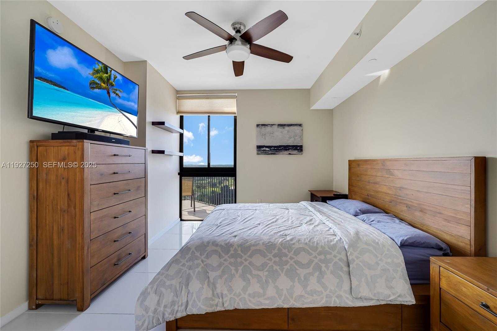 Imagen de Pequeño Objeto