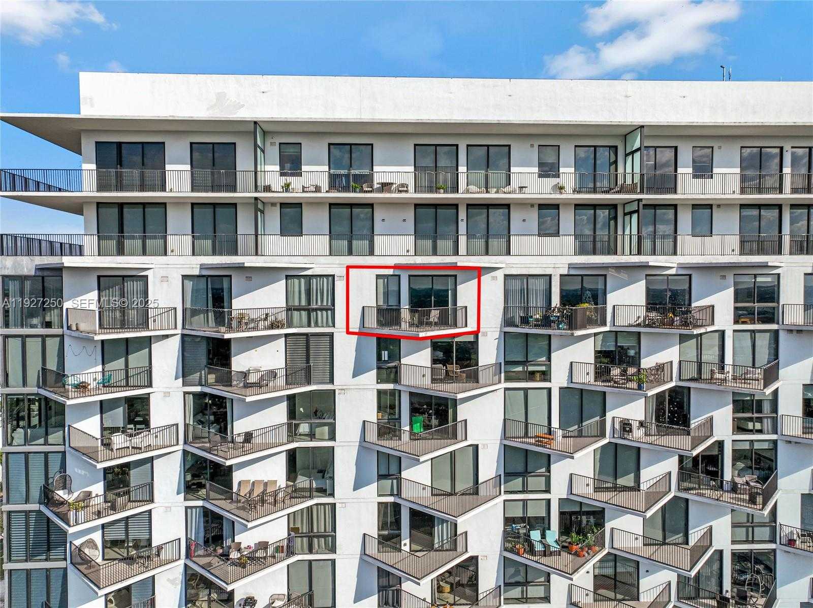 Imagen de Pequeño Objeto