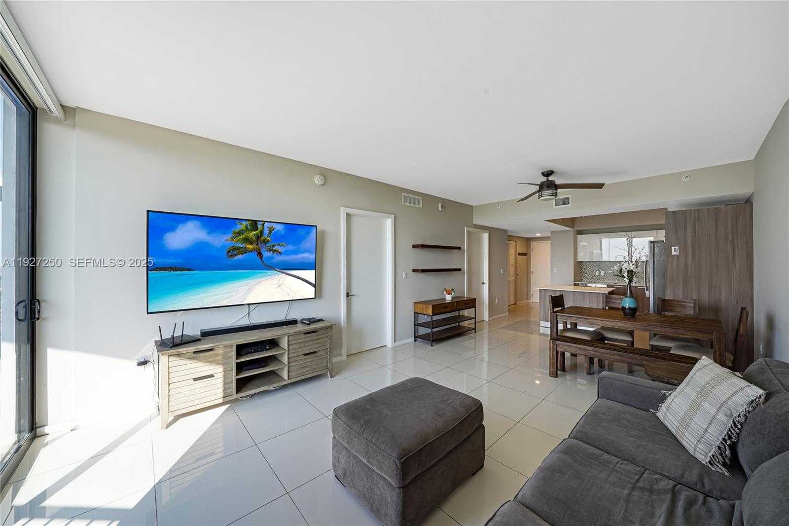 Imagen de Pequeño Objeto