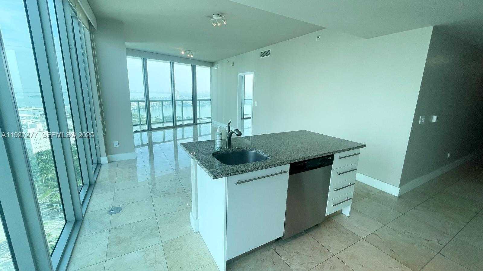 Small Image of 888 BISCAYNE BLVD #2412, Miami Number 11