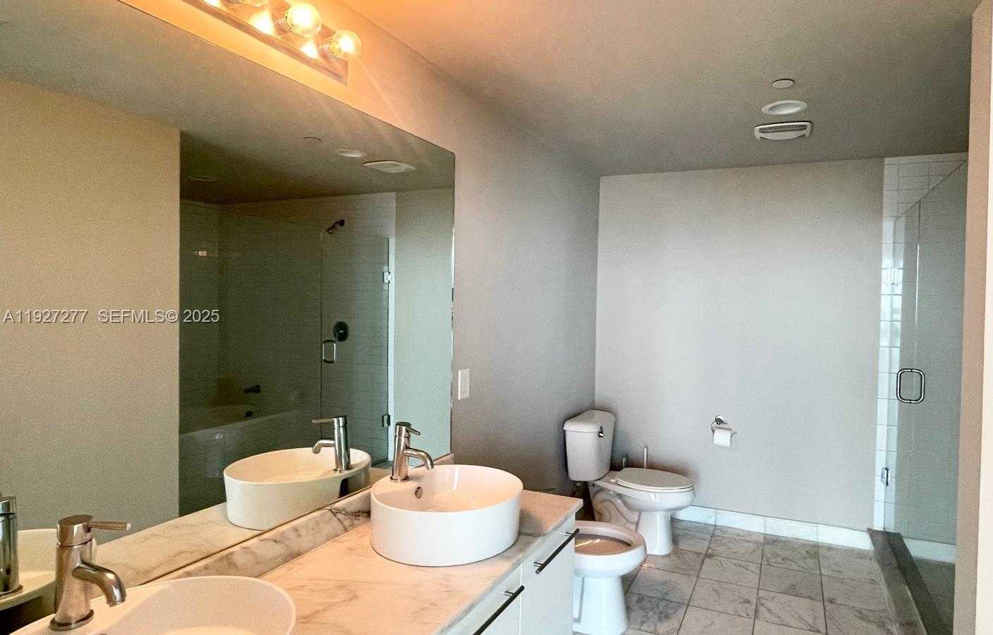 Small Image of 888 BISCAYNE BLVD #2412, Miami Number 13