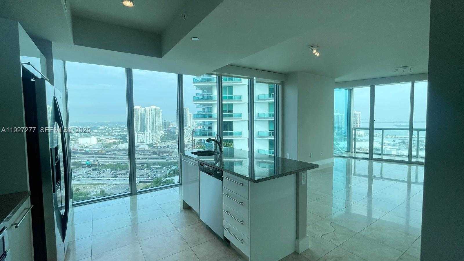 Small Image of 888 BISCAYNE BLVD #2412, Miami Number 16