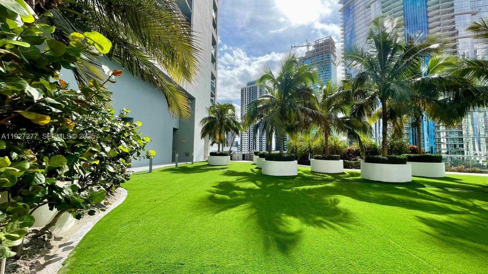Small Image of 888 BISCAYNE BLVD #2412, Miami Number 22