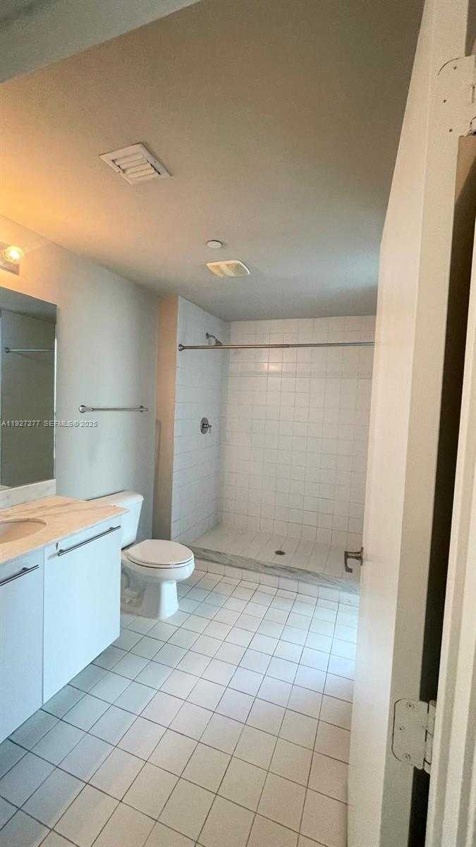 Small Image of 888 BISCAYNE BLVD #2412, Miami Number 7