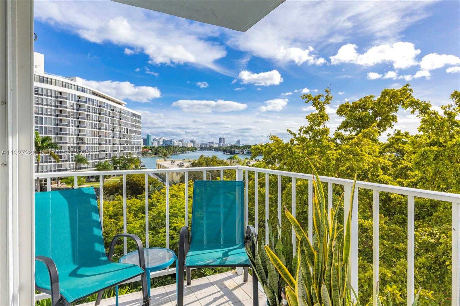 Small Image of 6900 BAY DR #5C, Miami Beach Number 19