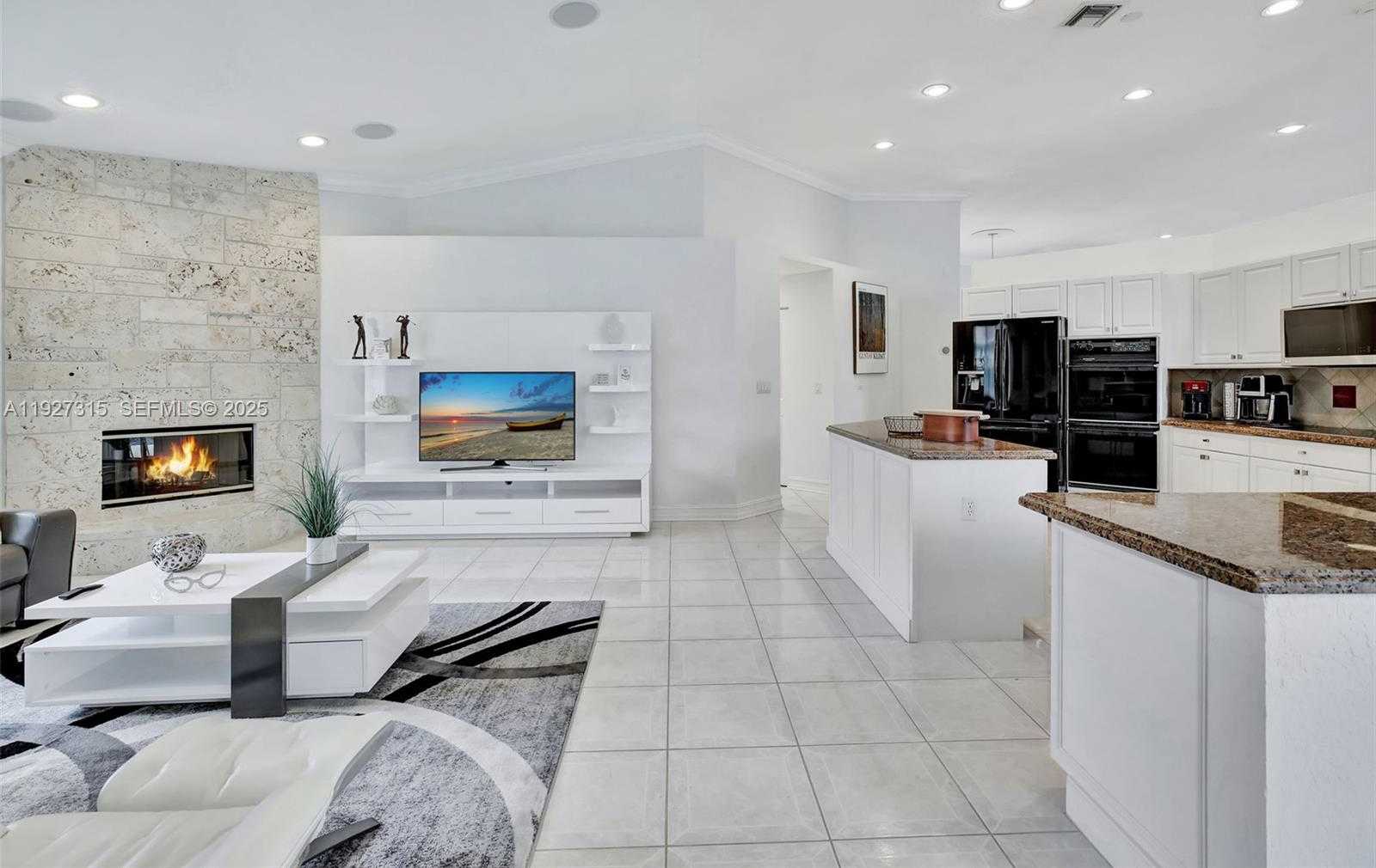 Small Image of 2922 MEDINAH, Weston Number 18