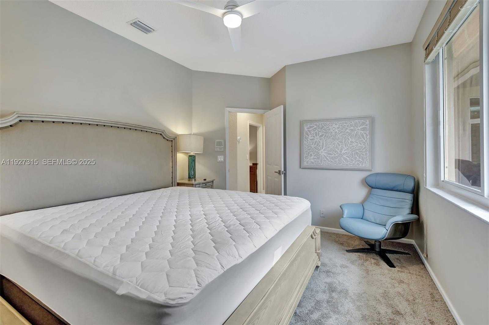 Small Image of 2922 MEDINAH, Weston Number 25