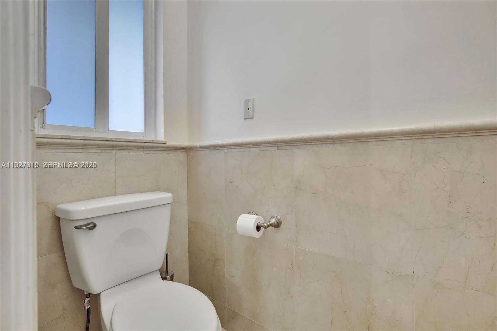 Small Image of 2922 MEDINAH, Weston Number 35