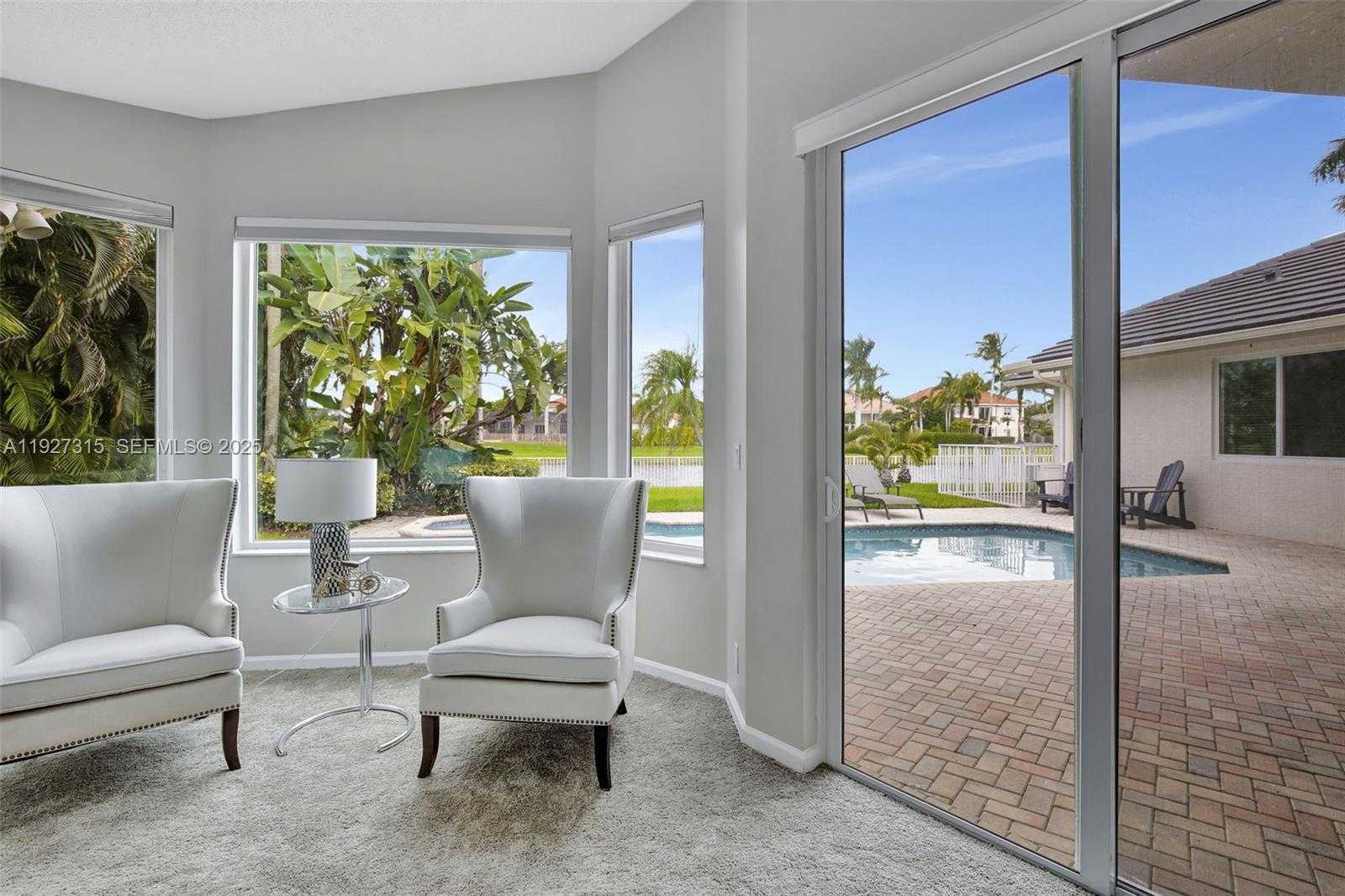 Small Image of 2922 MEDINAH, Weston Number 41