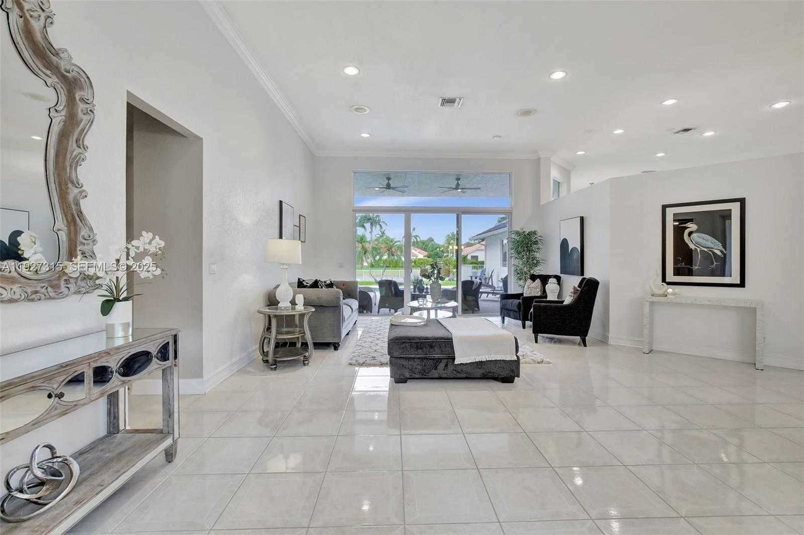 Small Image of 2922 MEDINAH, Weston Number 6