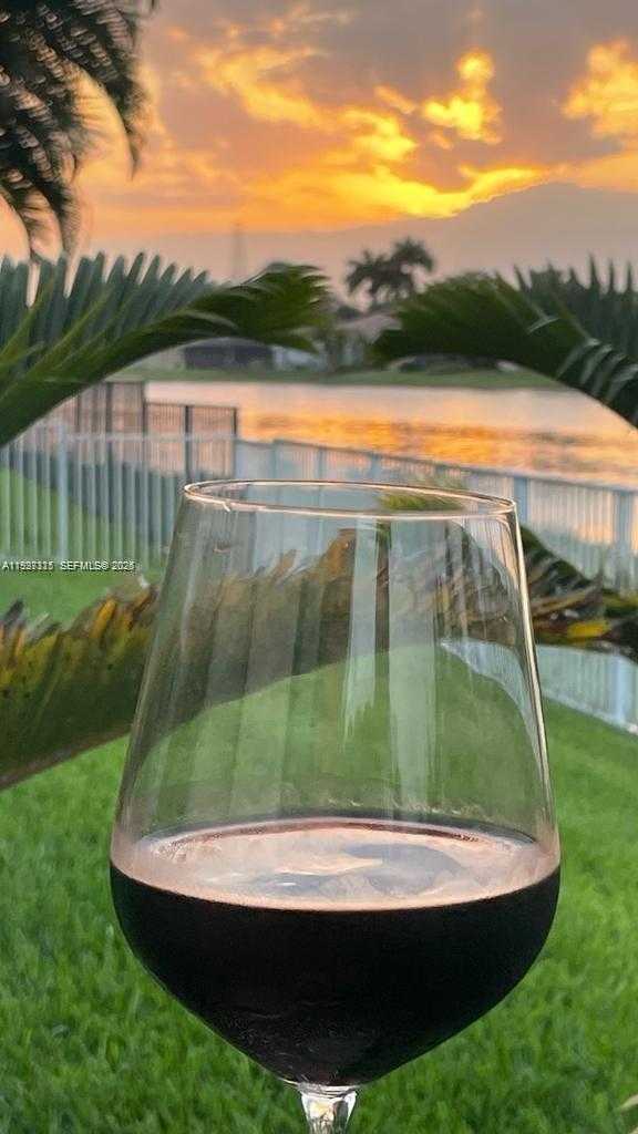 Small Image of 2922 MEDINAH, Weston Number 62