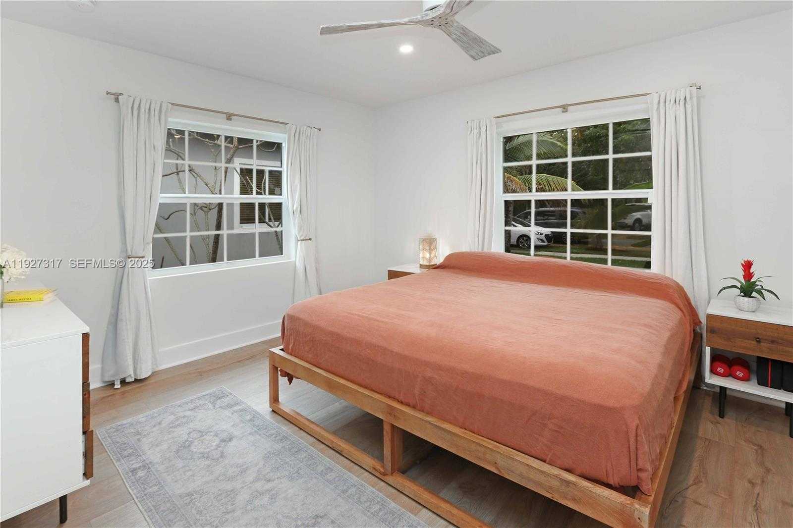 Small Image of 1417 JACKSON ST, Hollywood Number 26