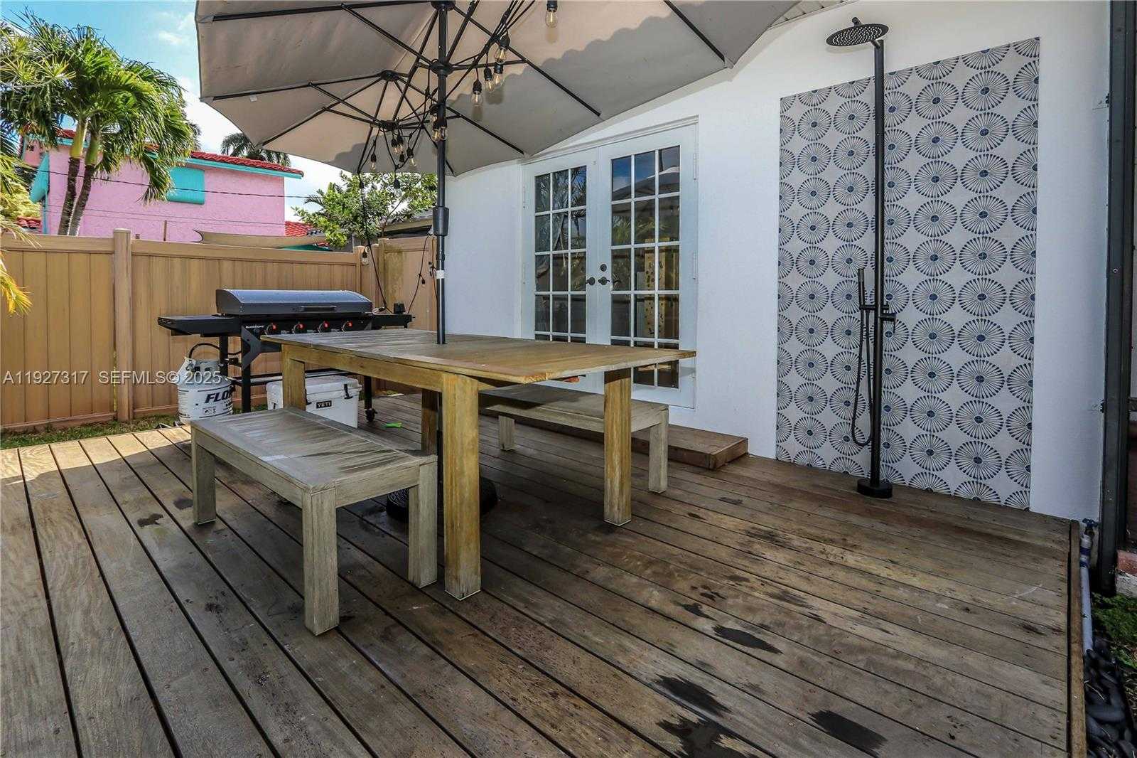 Small Image of 1417 JACKSON ST, Hollywood Number 32