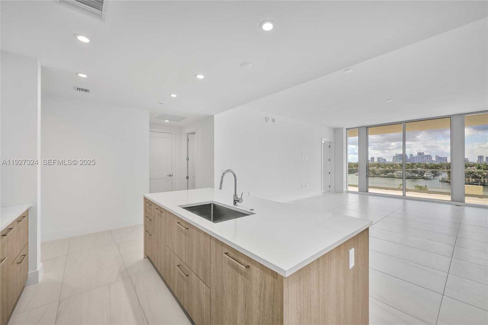 Small Image of 153 NORTH SEABREEZE BLVD #503-S, Fort Lauderdale Number 12